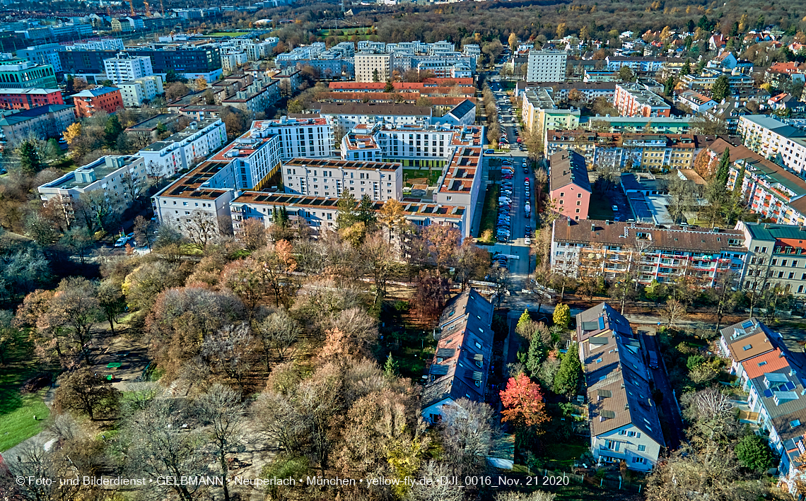 21.11.2020 - Hirschgarten mit Paketposthalle in München